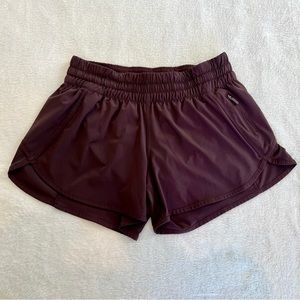 Lululemon Tracker Short, size 10